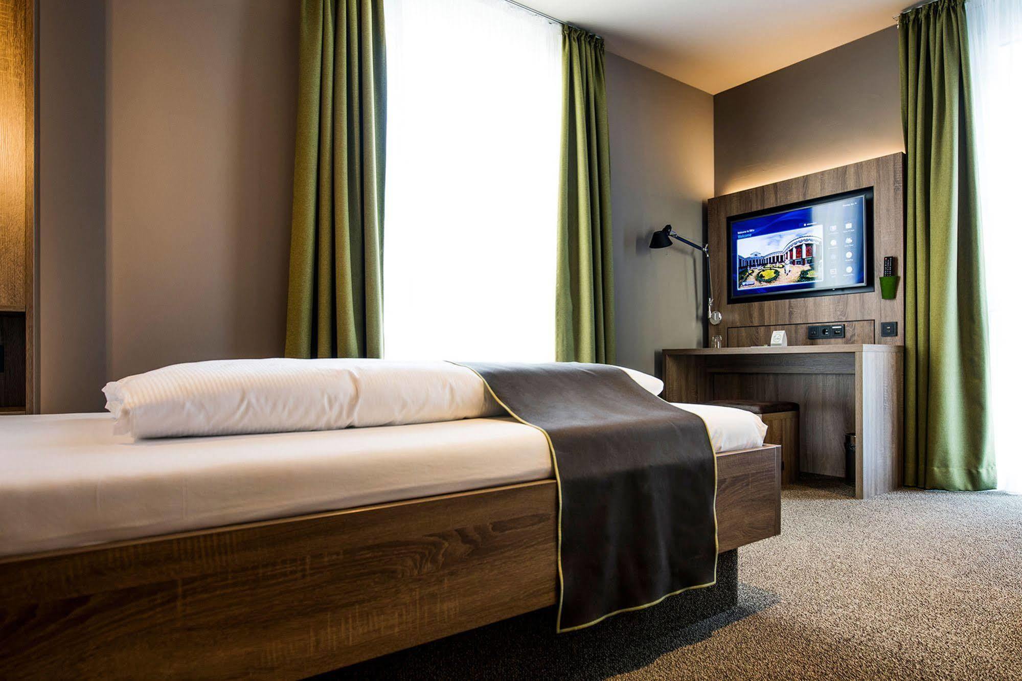 Riku Hotel Ulm Exterior photo